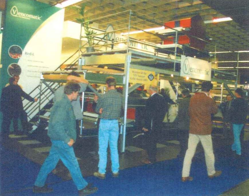 Vencomatic’s aviary, one of the winners of the VIV EUROPE 2001 awards.