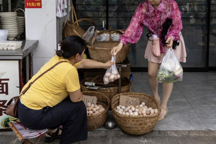 China consume más huevos per cápita que casi cualquier otro país en el mundo. Creditos: Qilai Shen para The New York Times